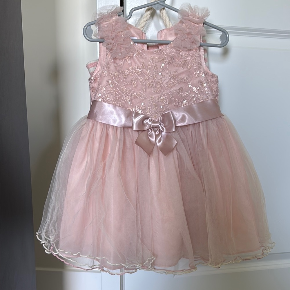 Elegant Pink Kids Dress with Floral Details
